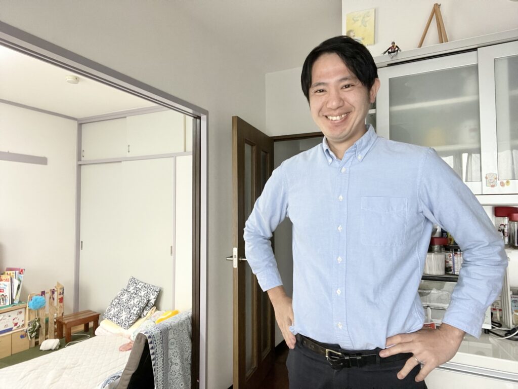 笑顔の男性