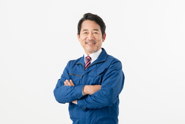 作業着のシニア男性