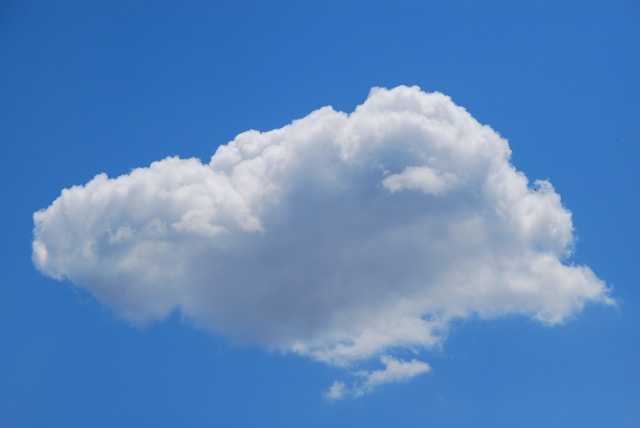 青空に白雲